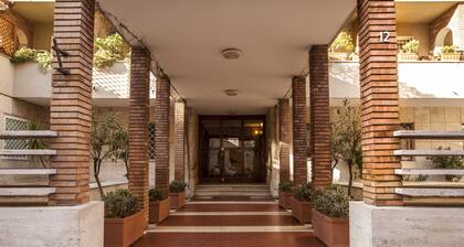 Un Attimo a Roma B&B