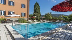 Villa | 8 bedrooms, WiFi - Pg-c990-dfio19at - Villa Michelangelo 14 (Corciano)