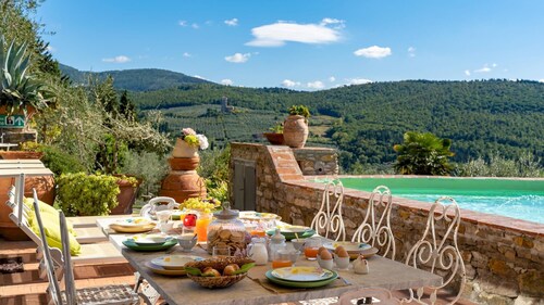 Torre Al Poggio 8 in Calenzano