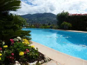 Outdoor pool - Large studio with mezzanine and 2 beds (Carros)