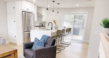 Cottontail Long Point 4 Bedroom Cottage minutes to the beach