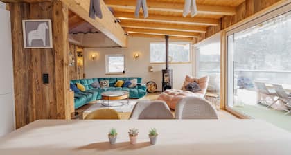 Doug's Mountain Getaway - 'Exclusive Mega Chalet' (The Full Monty)
