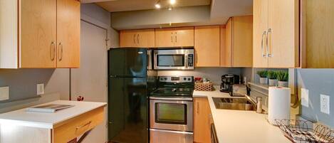 Fridge, microwave, oven, stovetop