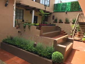 Property grounds - House of Stairs, Pátzcuaro, Michoacán (Pátzcuaro)