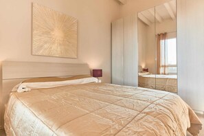 1 Schlafzimmer, Schreibtisch, Bügeleisen/Bügelbrett, kostenloses WLAN