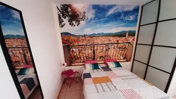 2 bedrooms, iron/ironing board, free WiFi, wheelchair access