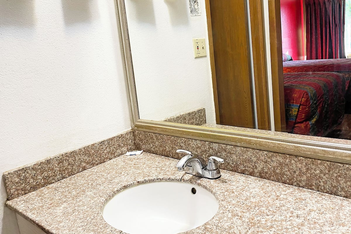 Chuveiro/banheira combinados, toalhas de banho