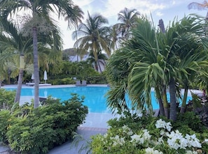 Udendørs pool