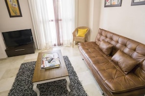 TV - RentalSevilla Great apartment in Barrio Santa Cruz (Sevilla)