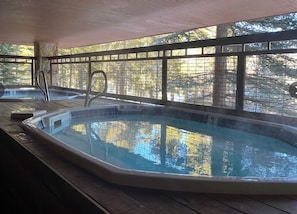Outdoor spa tub - Valdoro Breckenridge 2 Bedroom 2 Bathroom (Breckenridge)