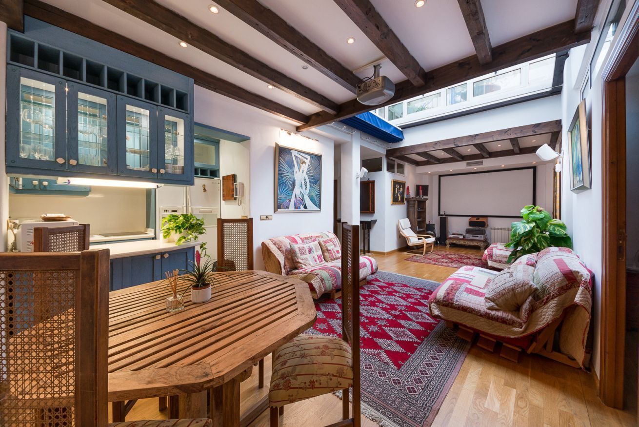 المنشأة من الداخل