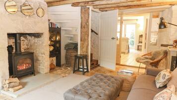 Cottage | Front of property