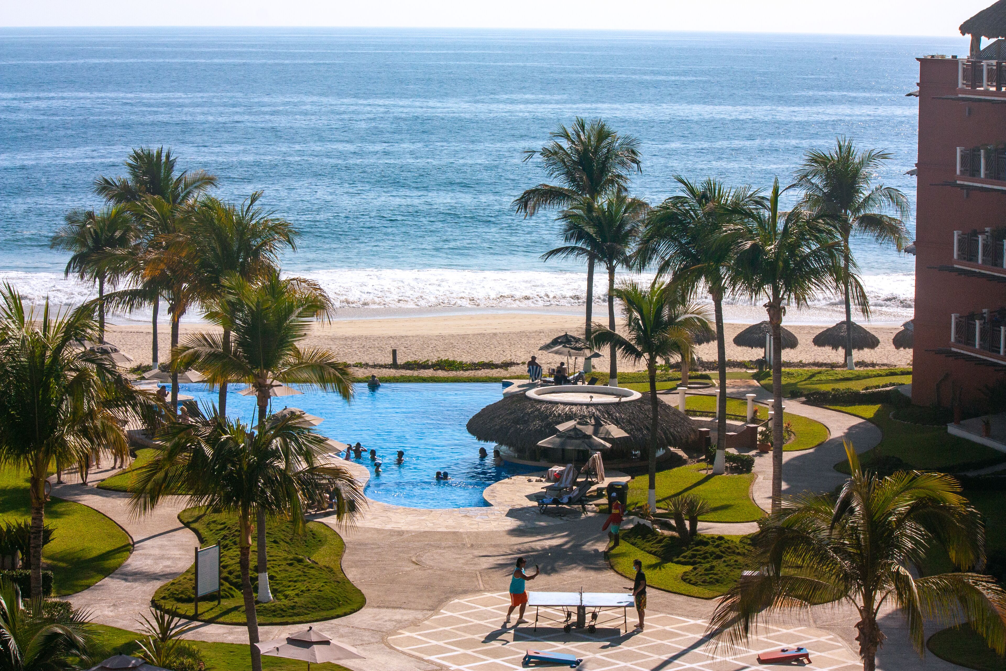 屋外プール、インフィニティプール