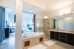 Luxury Penthouse, 4 Bedrooms, Balcony, Ocean View - Solarea Resort (Humacao)