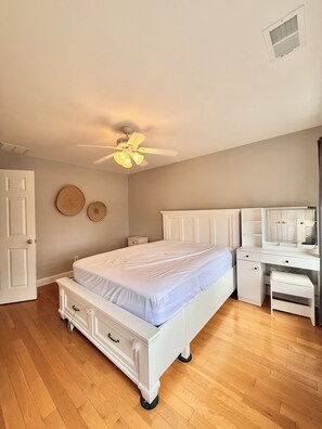 4 bedrooms, iron/ironing board, travel cot, free WiFi