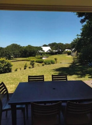 Outdoor dining - Exclusive Private Villa Caribbean Estates (Port Edward)