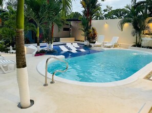 Outdoor pool - Millenniun Manuel Antonio (Quepos)