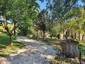 Property grounds - Brindavan cottage, an 18th century cottage, nature, relaxation and privacy (Concerviano)