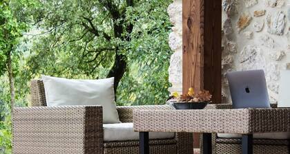 Brindavan cottage, an 18th century cottage, nature, relaxation and privacy