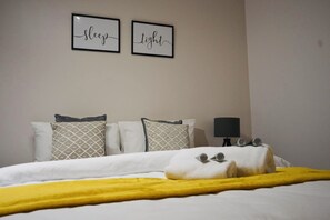 Apartment, Multiple Beds