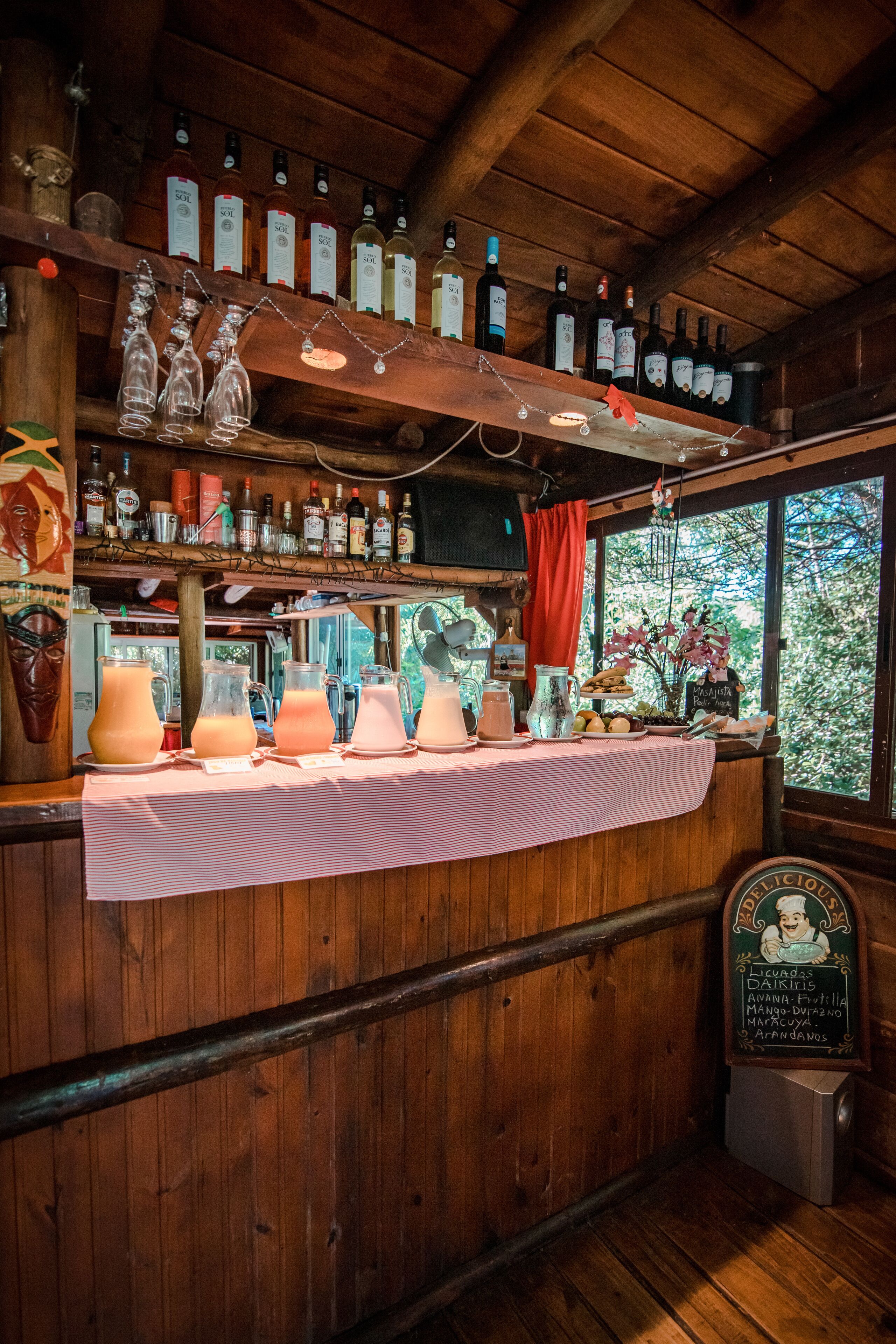 Café da manhã com buffet grátis todos os dias