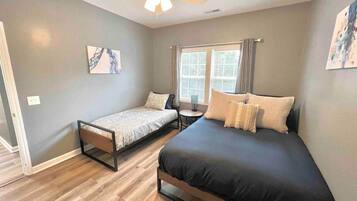 1 bedroom, iron/ironing board, free WiFi, bed sheets