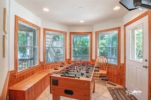 Game room - 1321 - The Best of Times, 6-bed 5.5-bath soundfront, private pool, Corolla, NC (Corolla)