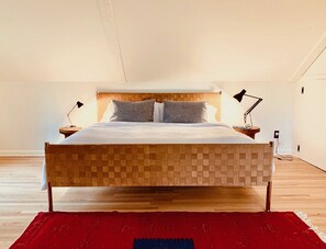 3 多间卧室、办公桌、免费 WiFi