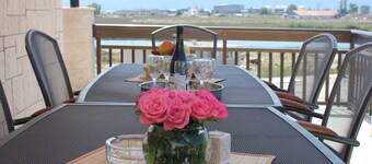 Guest House San Antonio-One Bedroom Apartment with Balcony no.2