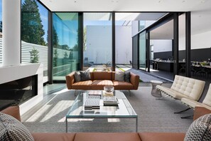 Interior - Downtown Healdsburg Luxury Glass Pavilion (Healdsburg)