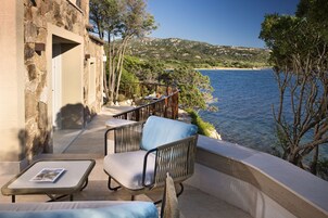 Ropa de cama hipoalergénica y minibar 