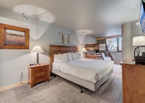 1 quarto, escrivaninha, ferros/tábuas de passar roupa, Wi-Fi de cortesia