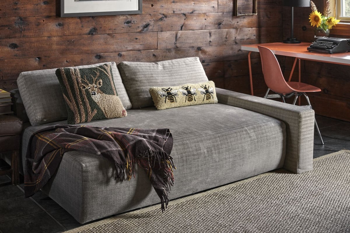 Ropa de cama de alta calidad, minibar y decoración personalizada