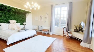 Minibar, in-room safe, blackout curtains, iron/ironing board