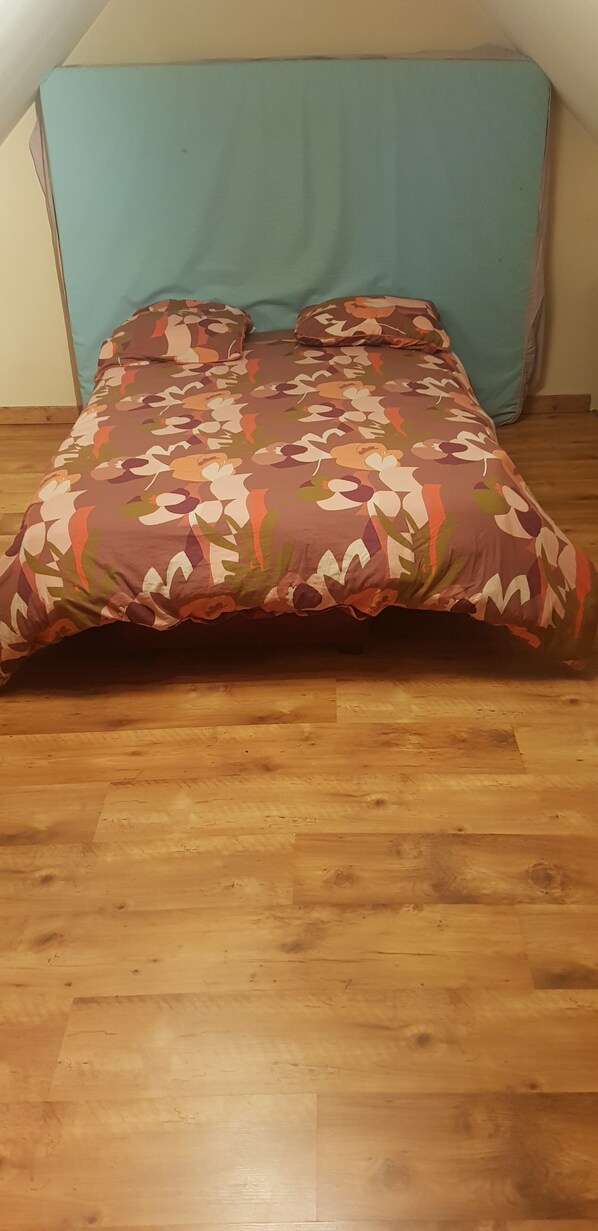 1 bedroom, WiFi - Duplex in the valley (Bourgogne-Franche-Comté)