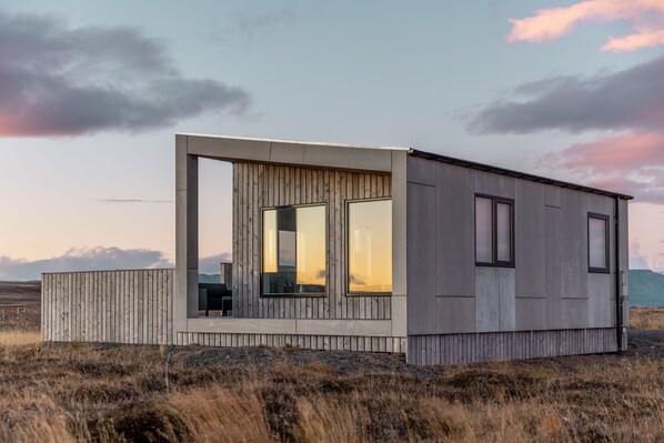 Front of property - Sula Guesthouse (Selfoss)