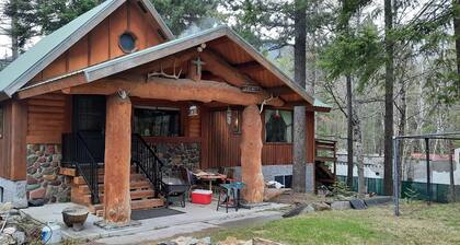 private entrance 8 miles to glacier national park-10 miles to glaceir airport