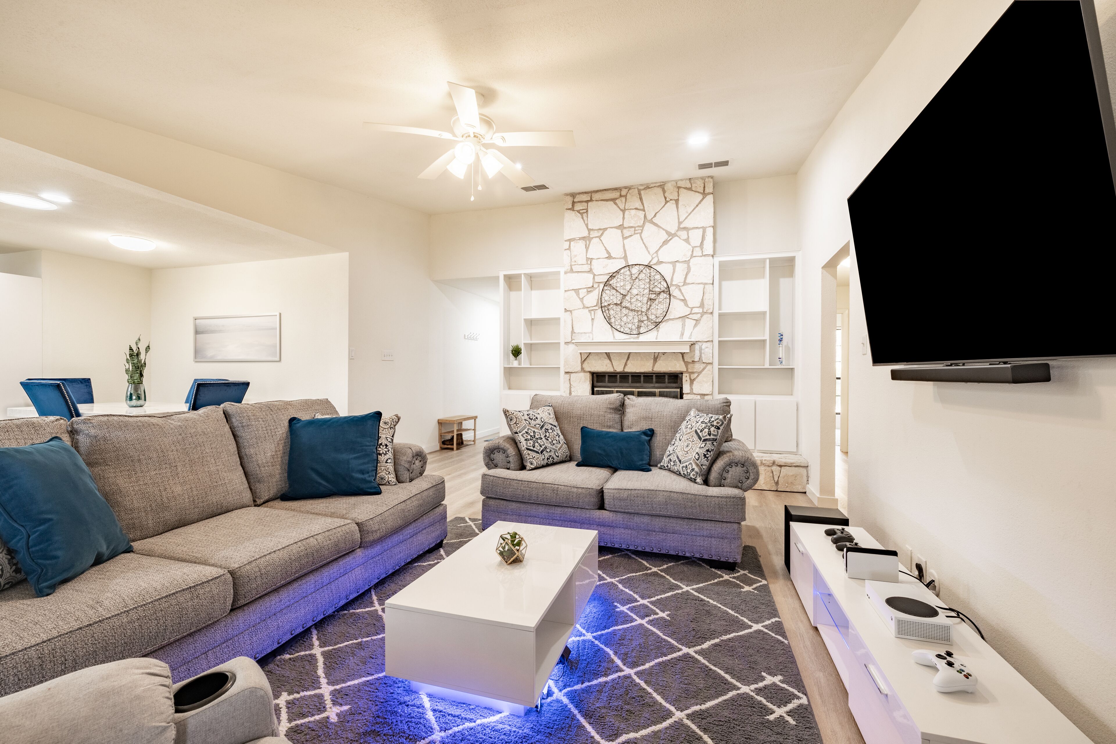 An Austin Gem: Long Stay Discounts + NO Fees!