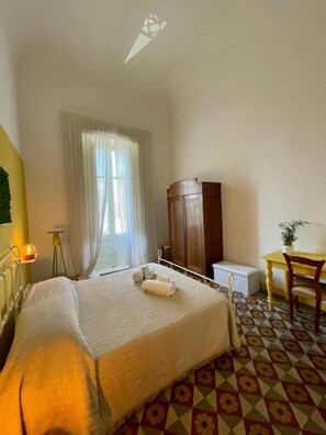 5 bedrooms, WiFi, bed sheets - 4 Balconi house Family apartment in Lecce (Lecce)