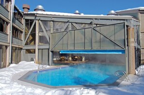 Innenpool, beheizter Pool