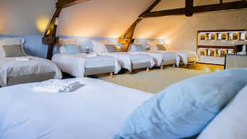 4 Schlafzimmer, Reisekinderbett, kostenloses WLAN