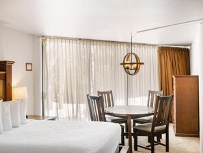 1 bedroom, iron/ironing board, free WiFi, bed sheets - Silver King 216 | 150 Yards to Lifts | Fireplace | Kitchen | Pool & Hot Tub (Park City)