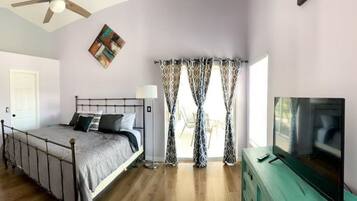5 bedrooms, iron/ironing board, travel cot, free WiFi