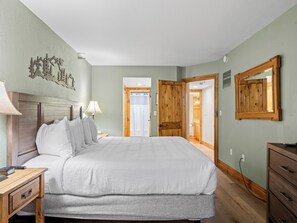 1 bedroom, iron/ironing board, free WiFi, bed sheets - Silver King 305 | 150 Yards to Lifts | Fireplace | Kitchen | Mountain View | Pool & Hot Tub (Park City)