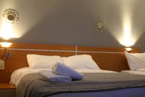 Room - astral (Poitiers)
