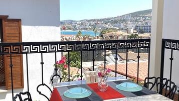 Tägliches inbegriffenes einheimisches Frühstück