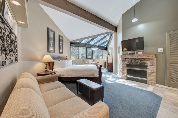 1 chambre, fer et planche à repasser, Wi-Fi gratuit, draps fournis