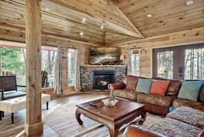 Smart-TV, peis, videospill og DVD-spiller