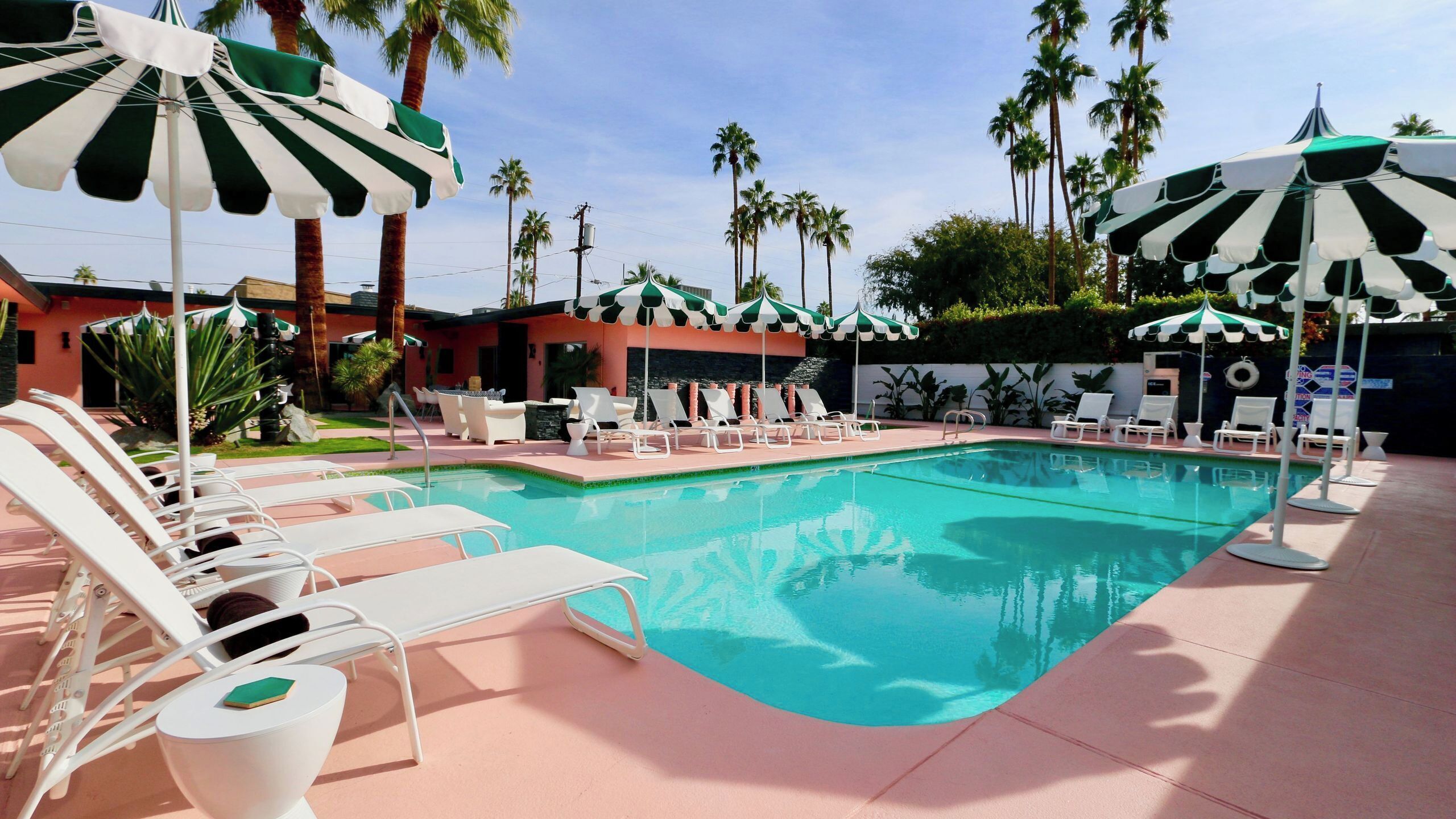 Studio (1 Bedroom) | Pool | Outdoor pool, pool umbrellas, pool loungers