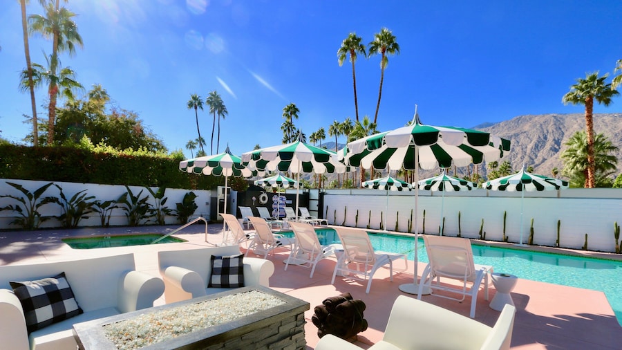 The Marley by AvantStay – Mid-Century Modern Retreat with Pool & Mountain Views